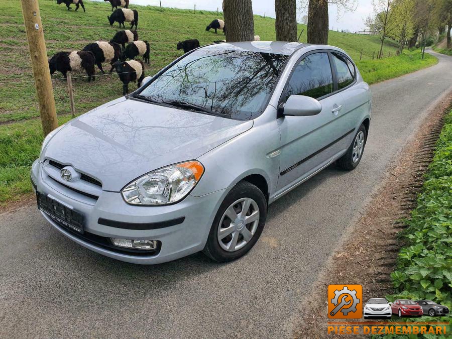 Ansamblu stergatoare hyundai accent 2010