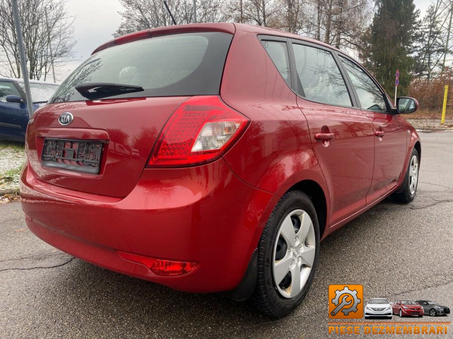 Ansamblu stergatoare kia ceed 2007