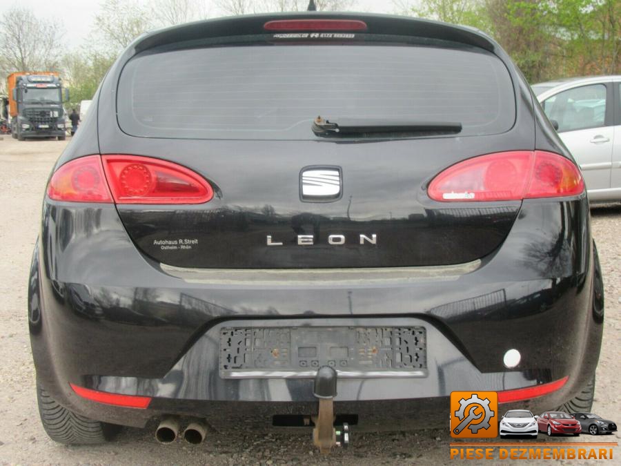 Ansamblu stergatoare seat leon 2011