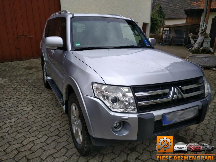 Arcuri mitsubishi pajero 2010