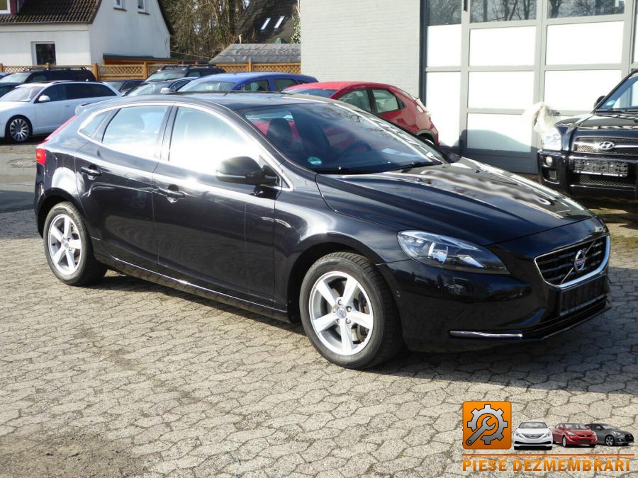 Arcuri volvo v40 2008