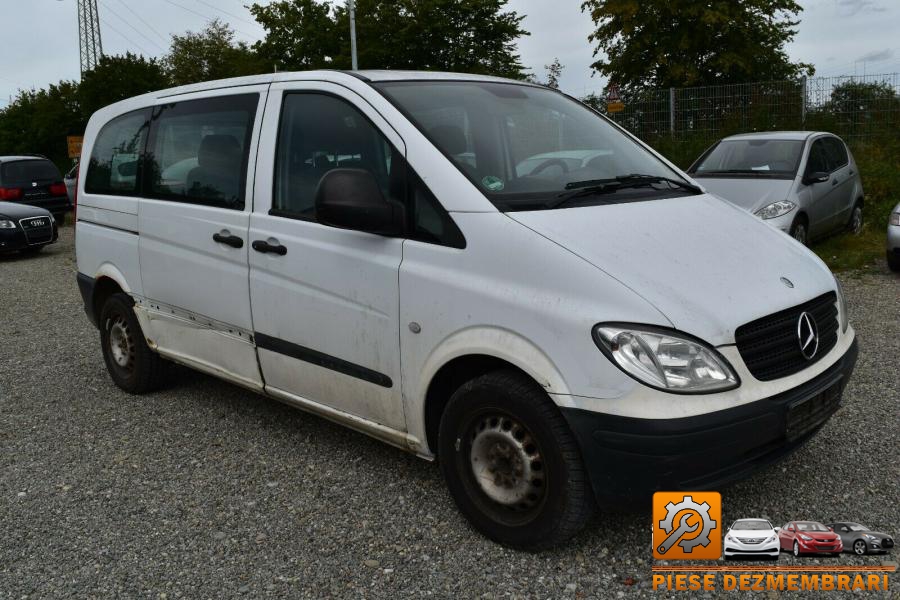 Aripa fata mercedes vito 2011