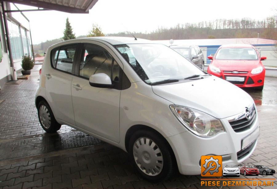 Aripa fata opel agila b 2011