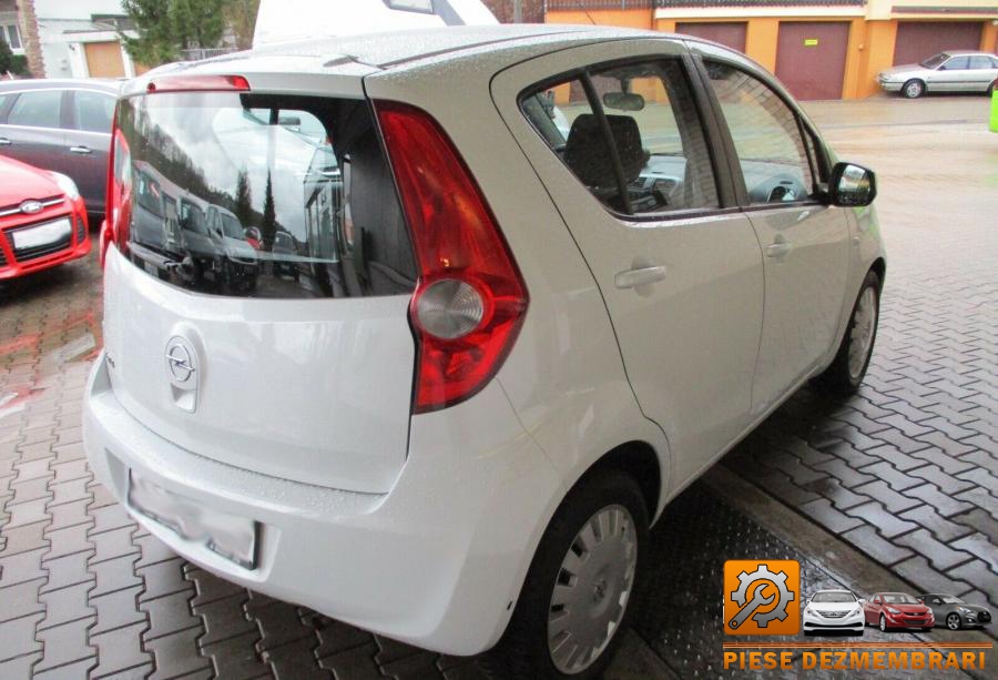 Aripa fata opel agila b 2011