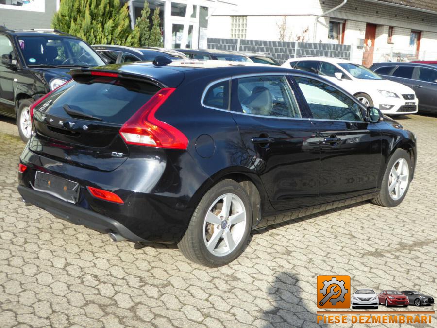 Aripa fata volvo v40 2008