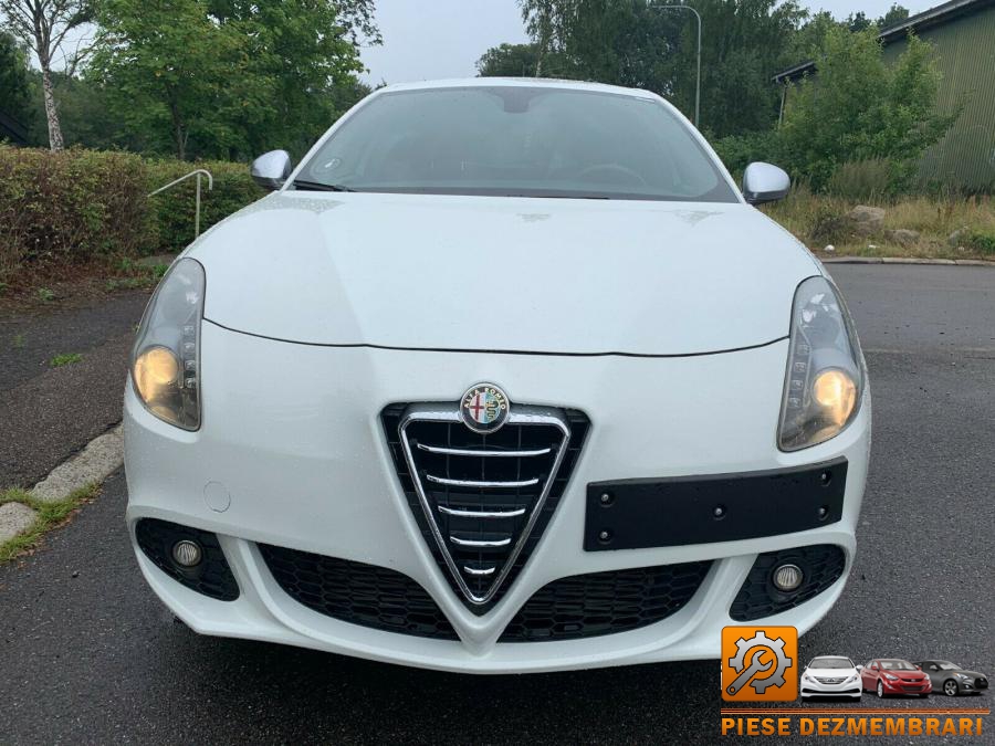 Aripa spate alfa romeo giulietta 2010