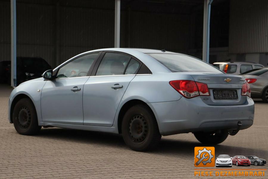 Aripa spate chevrolet cruze 2010