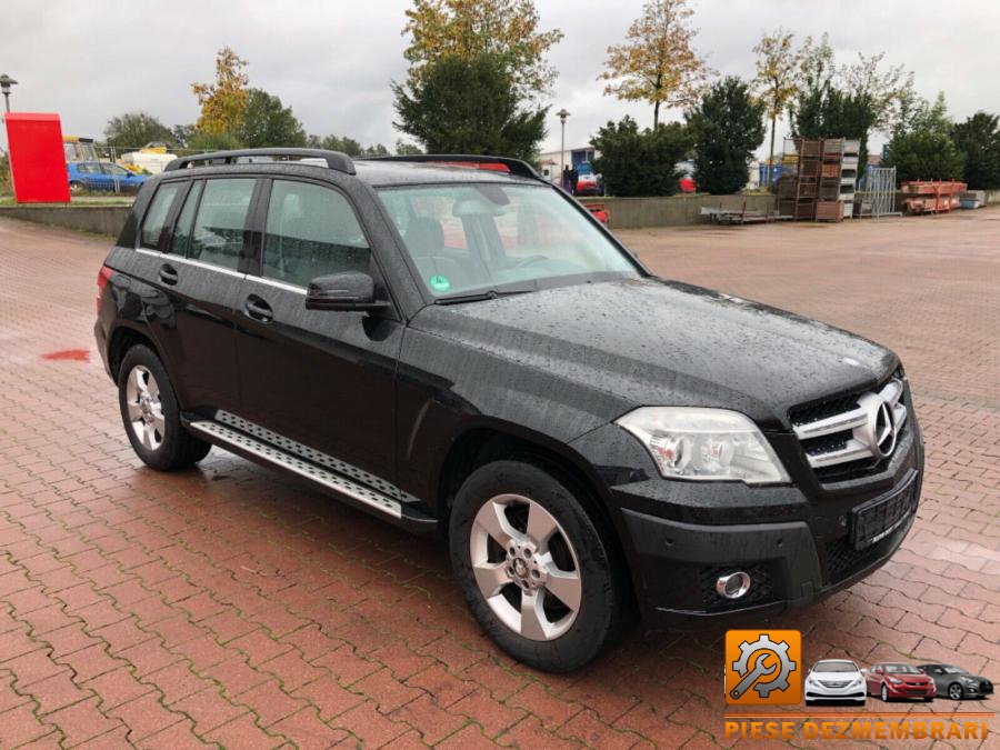 Aripa spate mercedes glk 2013