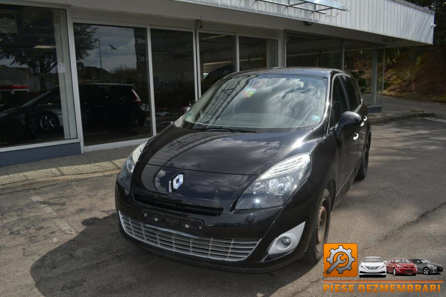 Aripa spate renault scenic 2012