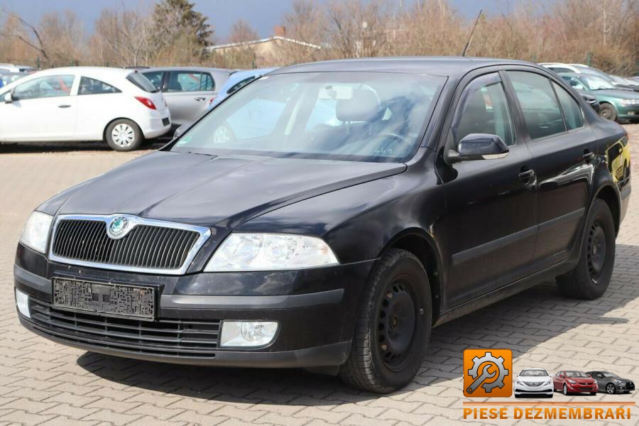 Aripa spate skoda octavia 2014