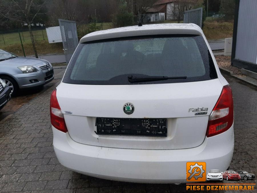 Baie ulei cutie skoda fabia 2011