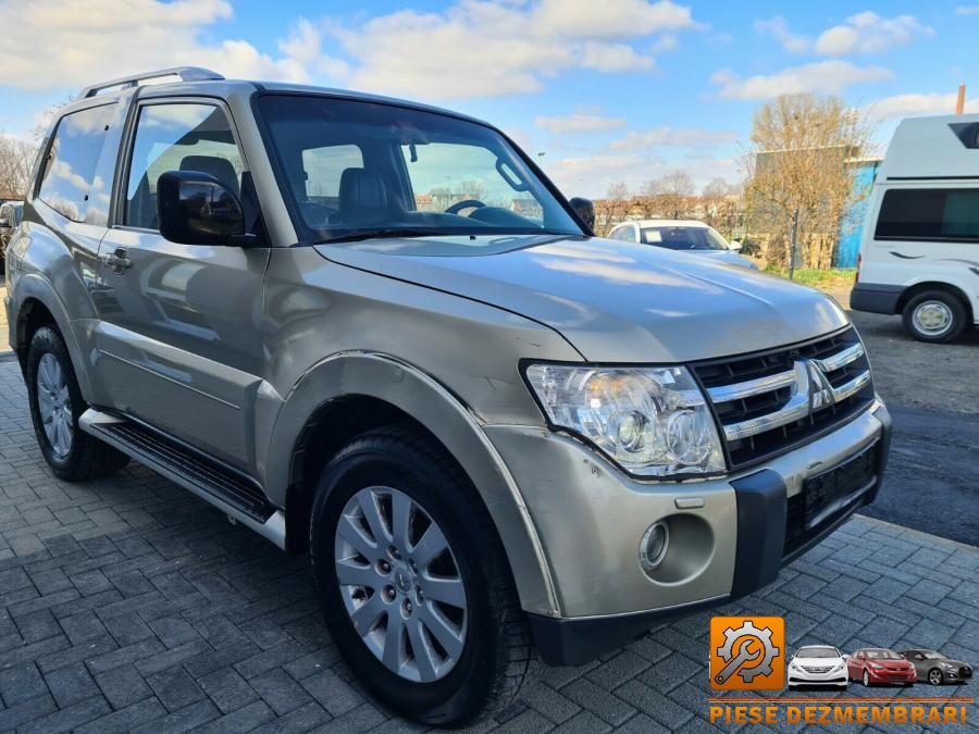 Baie ulei mitsubishi pajero 2010