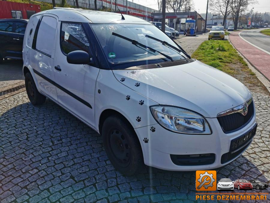 Baie ulei skoda roomster 2011