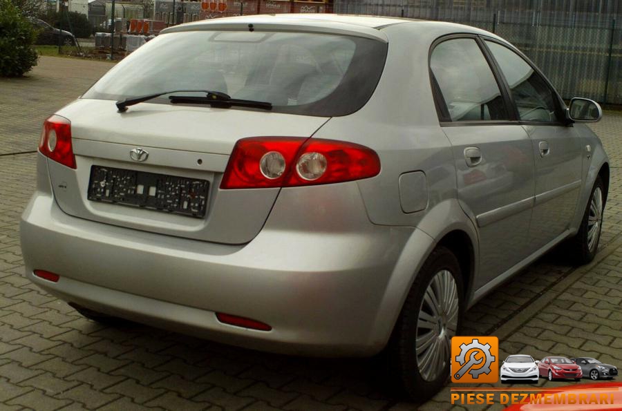 Balamale capota chevrolet lacetti 2004