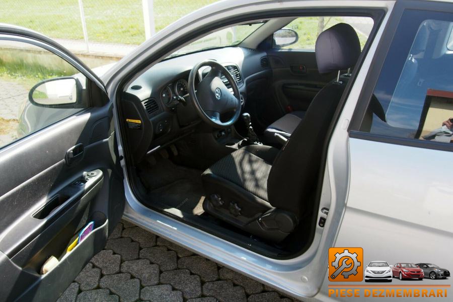 Balamale capota hyundai accent 2010