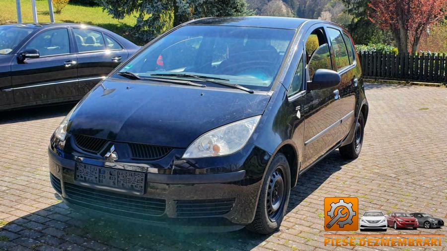 Balamale capota mitsubishi colt 2010