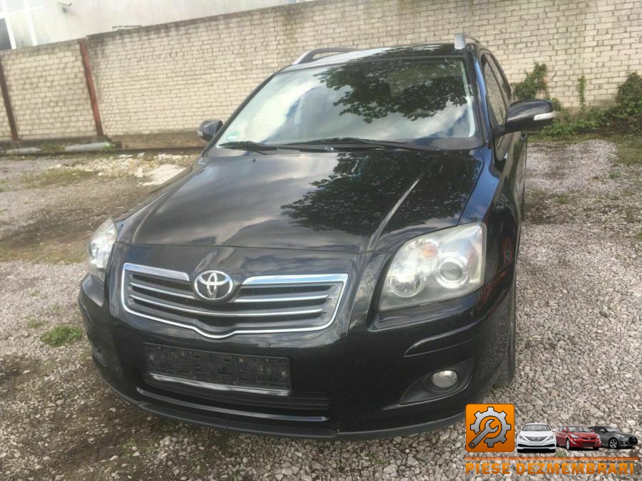 Balamale capota toyota avensis 2005