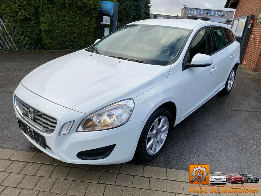 Balamale capota volvo v60 2013