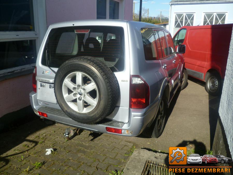 Balamale hayon mitsubishi pajero 2010