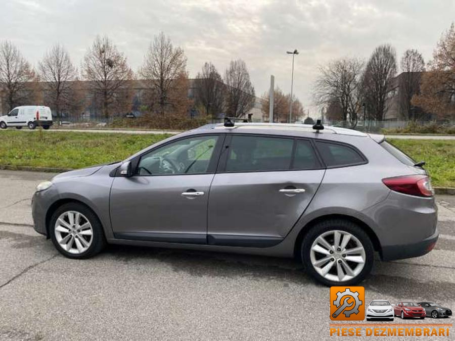 Balamale hayon renault megane 2011