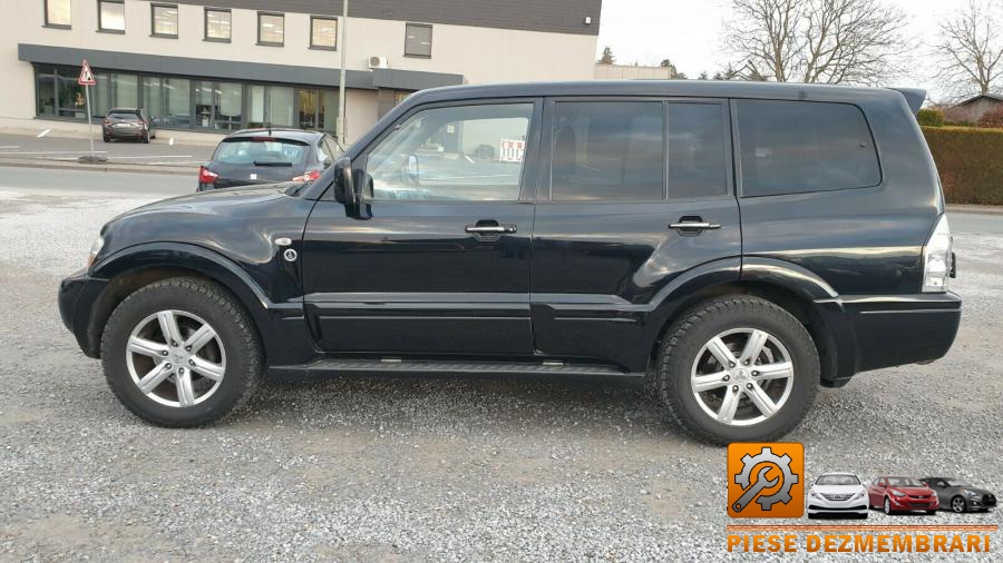 Bancheta spate mitsubishi pajero 2010