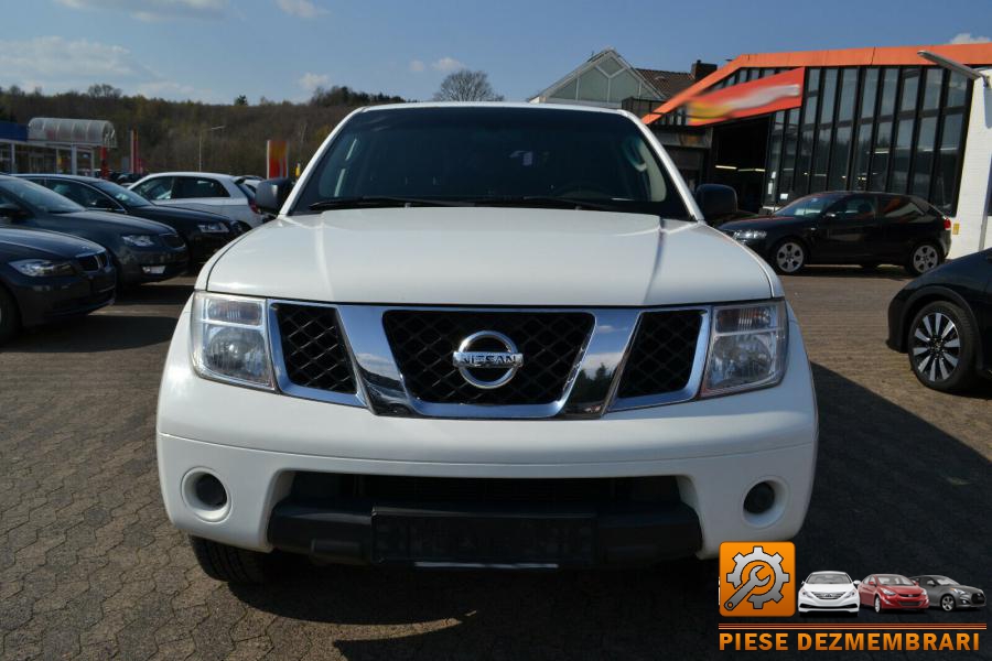 Bancheta spate nissan pathfinder 2011