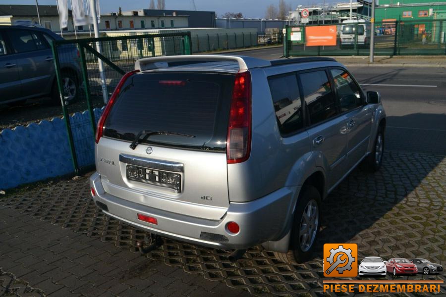 Bancheta spate nissan x trail 2011