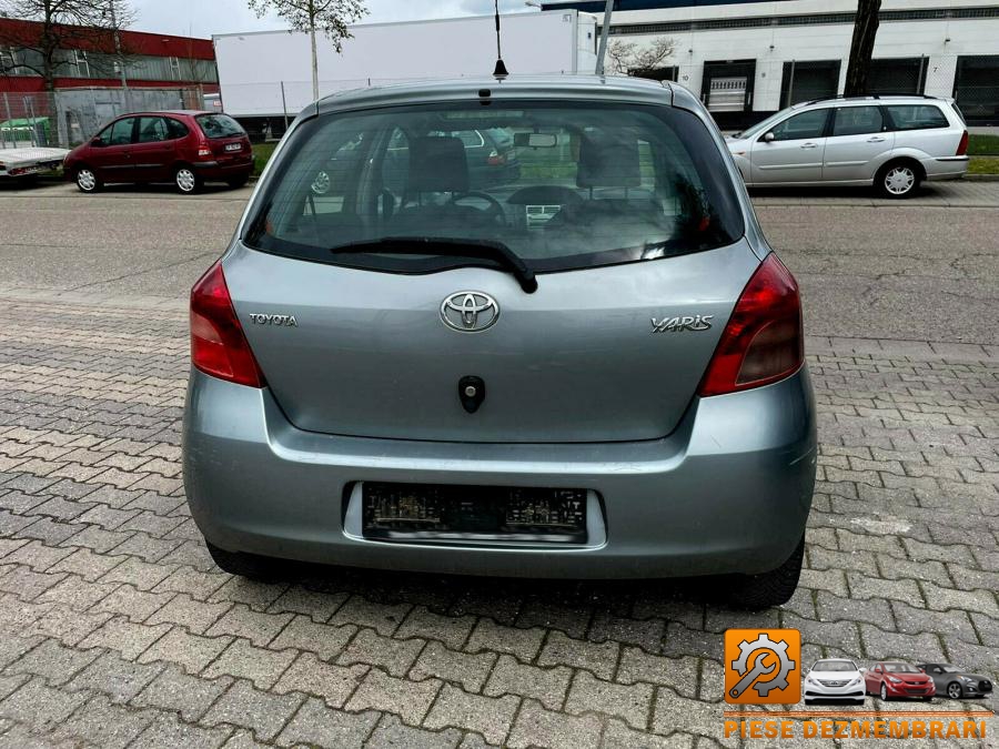 Bancheta spate toyota yaris 2009