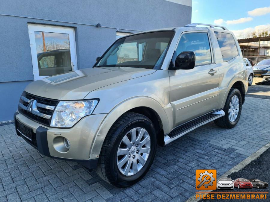 Bandouri mitsubishi pajero 2010