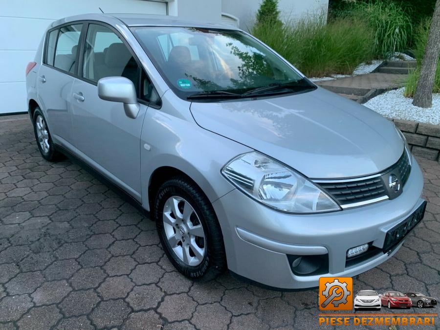 Bandouri nissan tiida 2011