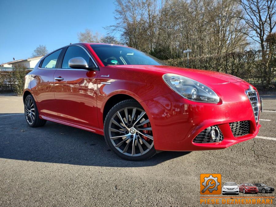 Bara fata alfa romeo giulietta 2010