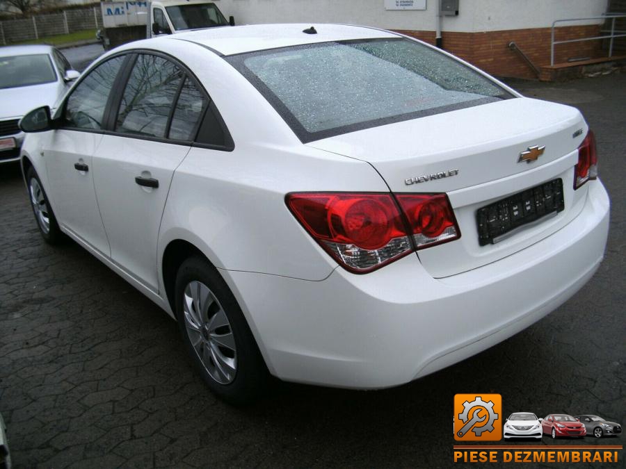 Bara fata chevrolet cruze 2010