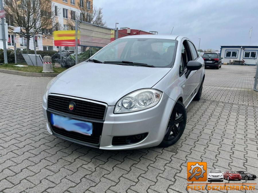 Bara fata fiat linea 2011