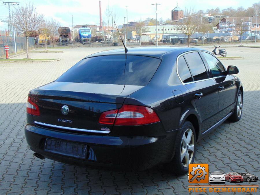 Bara fata skoda superb 2009