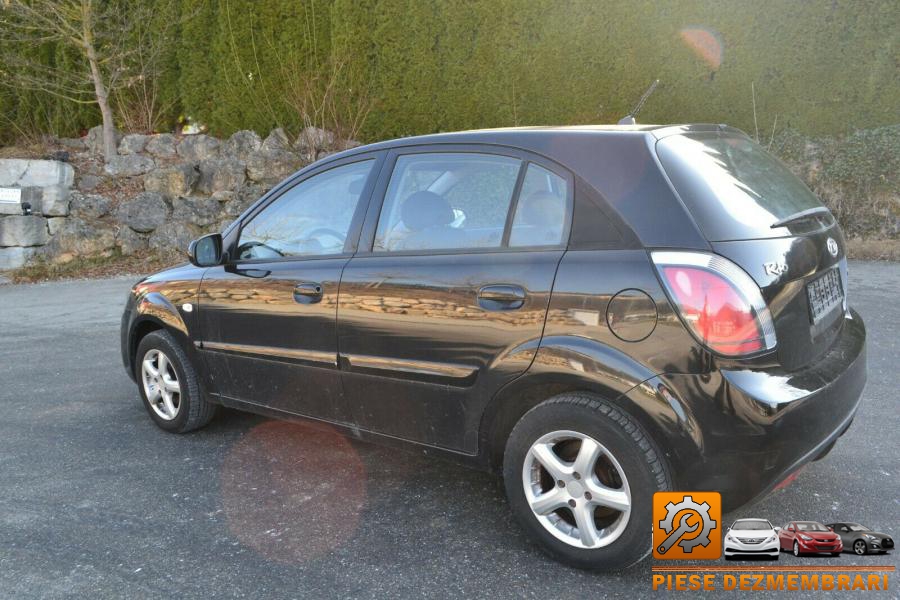 Bascula kia rio 2010