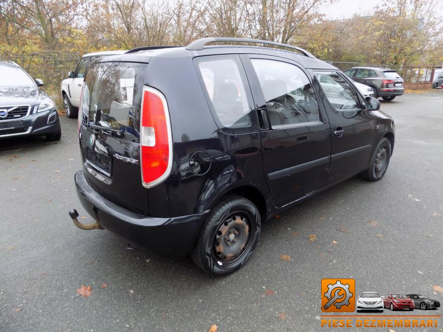 Bloc lumini skoda roomster 2011