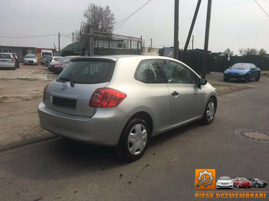 Bloc relee toyota auris 2010