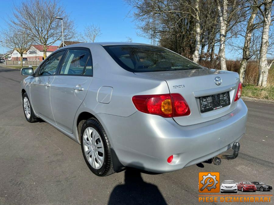 Bloc relee toyota corolla 2004