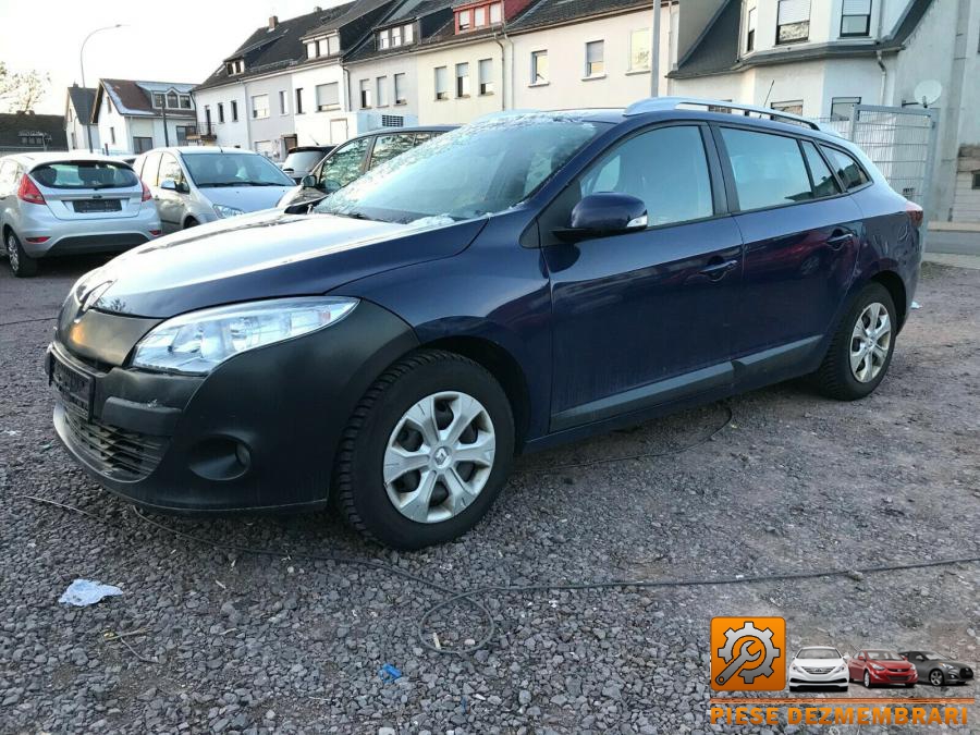 Bloc sigurante motor renault megane 2011