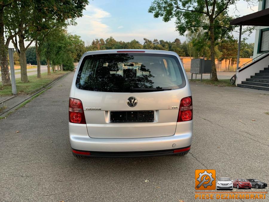 Calculator motor volkswagen touran 2012