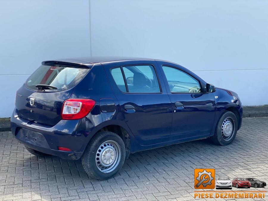 Capac culbutori dacia sandero 2013