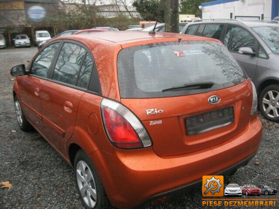 Capota fata kia rio 2010