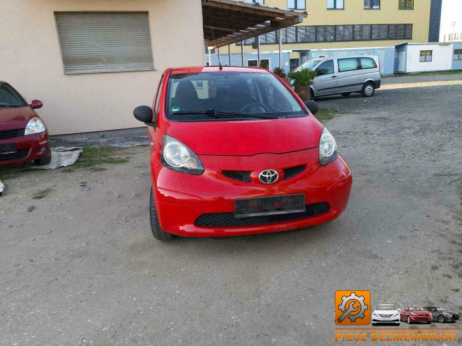 Capota fata toyota yaris 2009