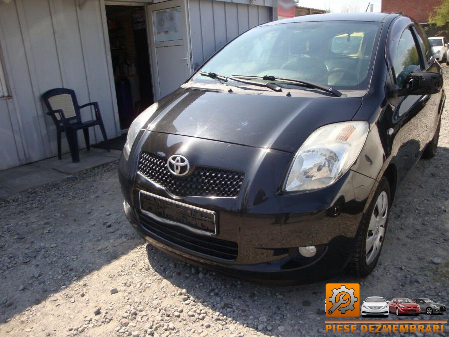 Capota spate toyota yaris 2009