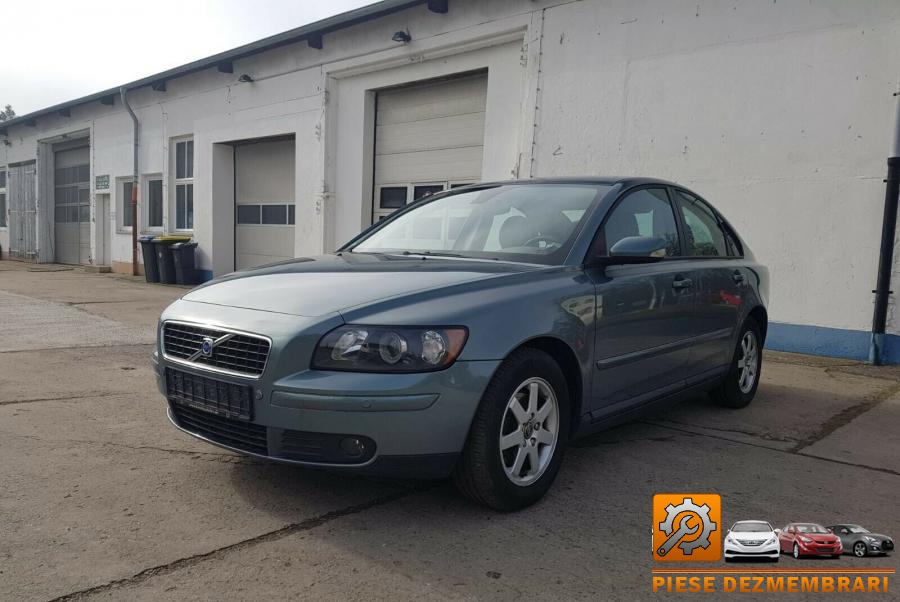 Carlig tractare volvo s40 2010