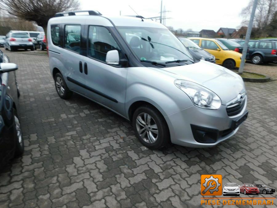 Caseta servo directie opel combo 2010