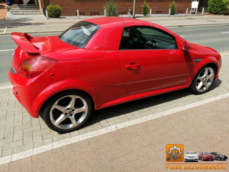 Centuri de siguranta opel tigra b 2006