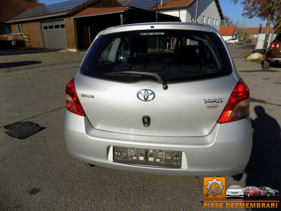 Centuri de siguranta toyota yaris 2009