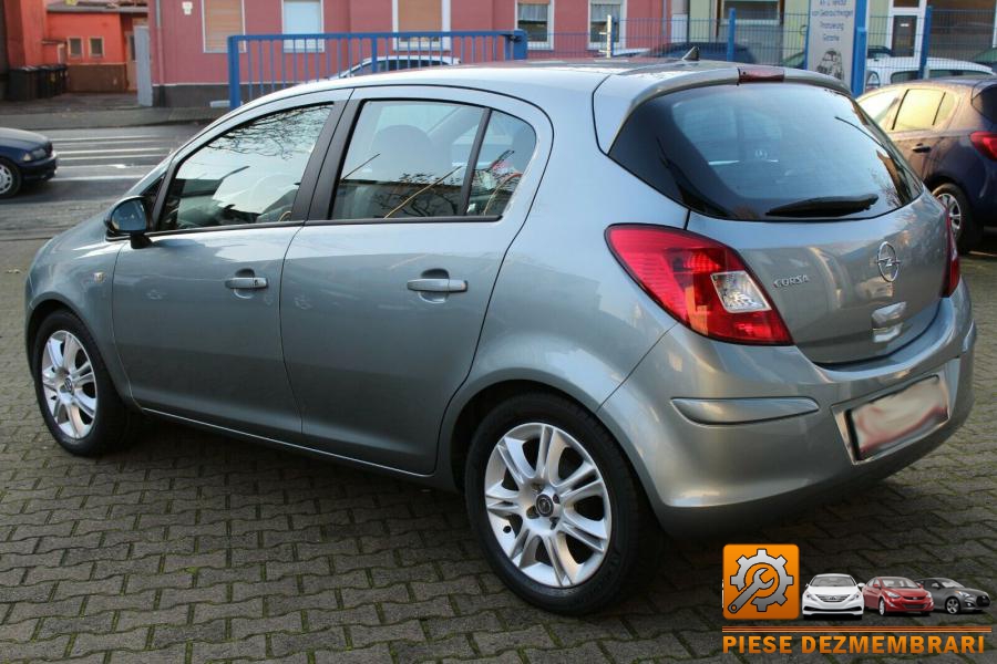 Faruri opel corsa d 2011