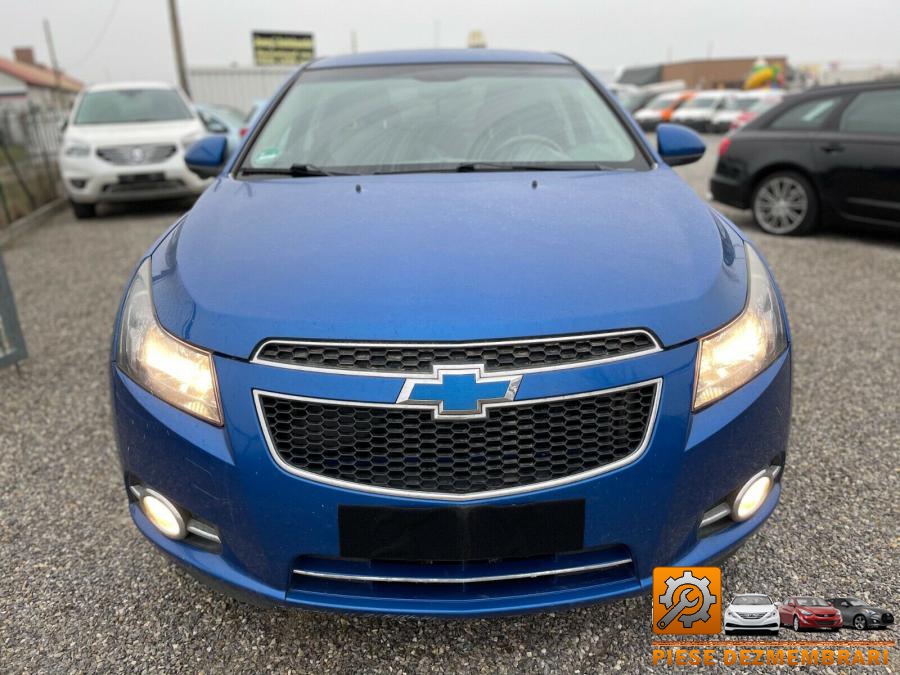 Grila radiator chevrolet cruze 2010